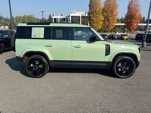 Used 2023 Land Rover Defender 110 75th Limited Edition image 4