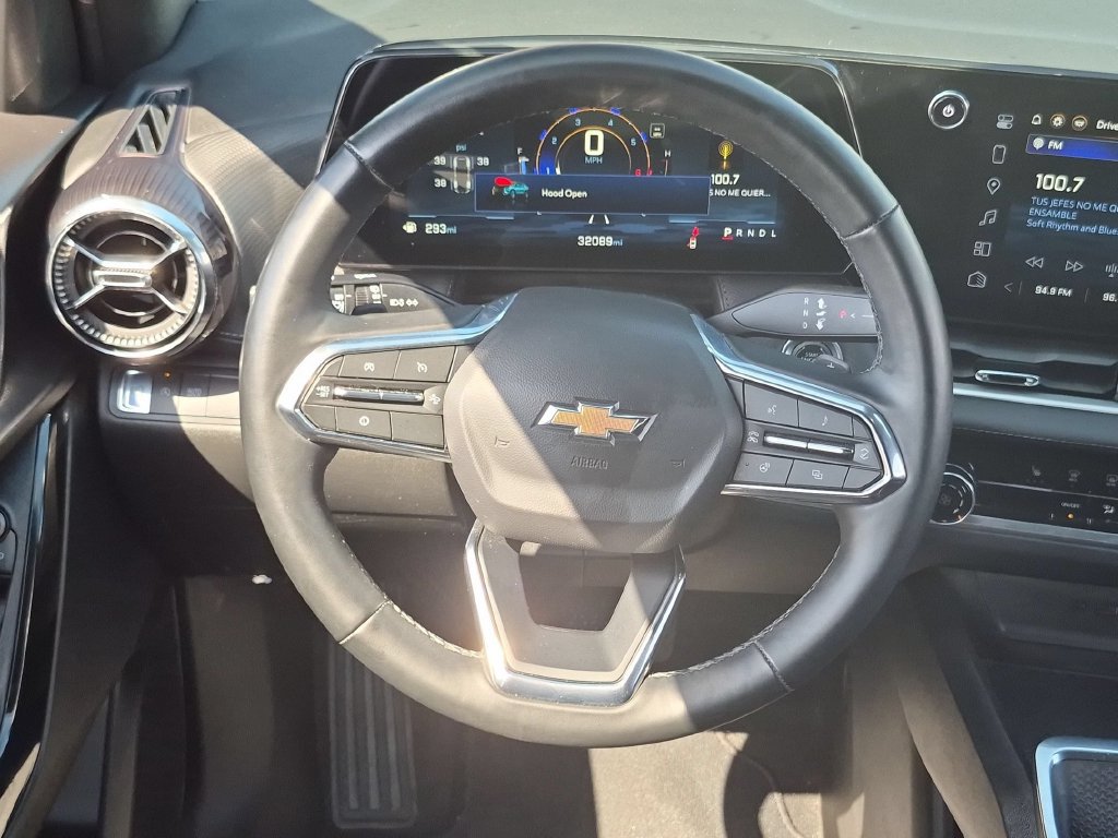 Used 2025 Chevrolet Equinox LT FWD image 20