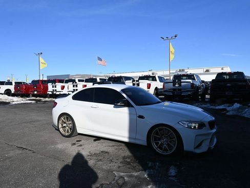 Used 2017 BMW M2 RWD image 18