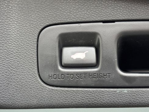 Certified 2017 Honda CR-V Touring image 7