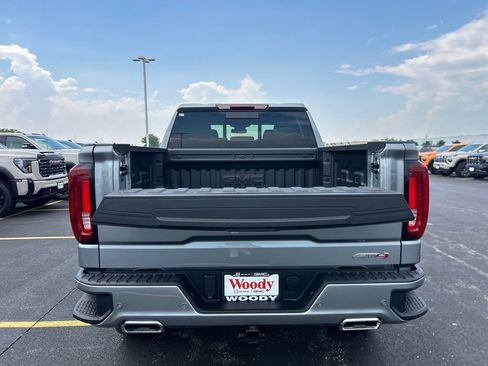 New 2026 GMC Sierra 1500 AT4 w/ AT4 Premium Package AWD/4WD image 39