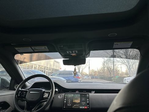 Used 2024 Land Rover Range Rover Evoque Dynamic SE image 7