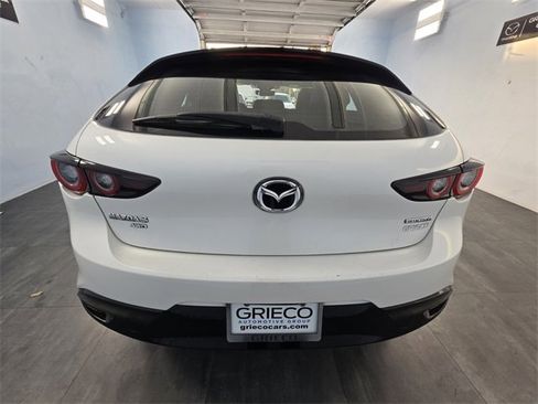 Used 2022 MAZDA MAZDA3 s image 11