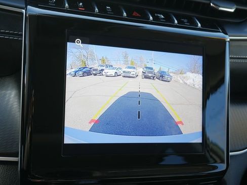 Used 2024 Jeep Grand Cherokee L Laredo image 20