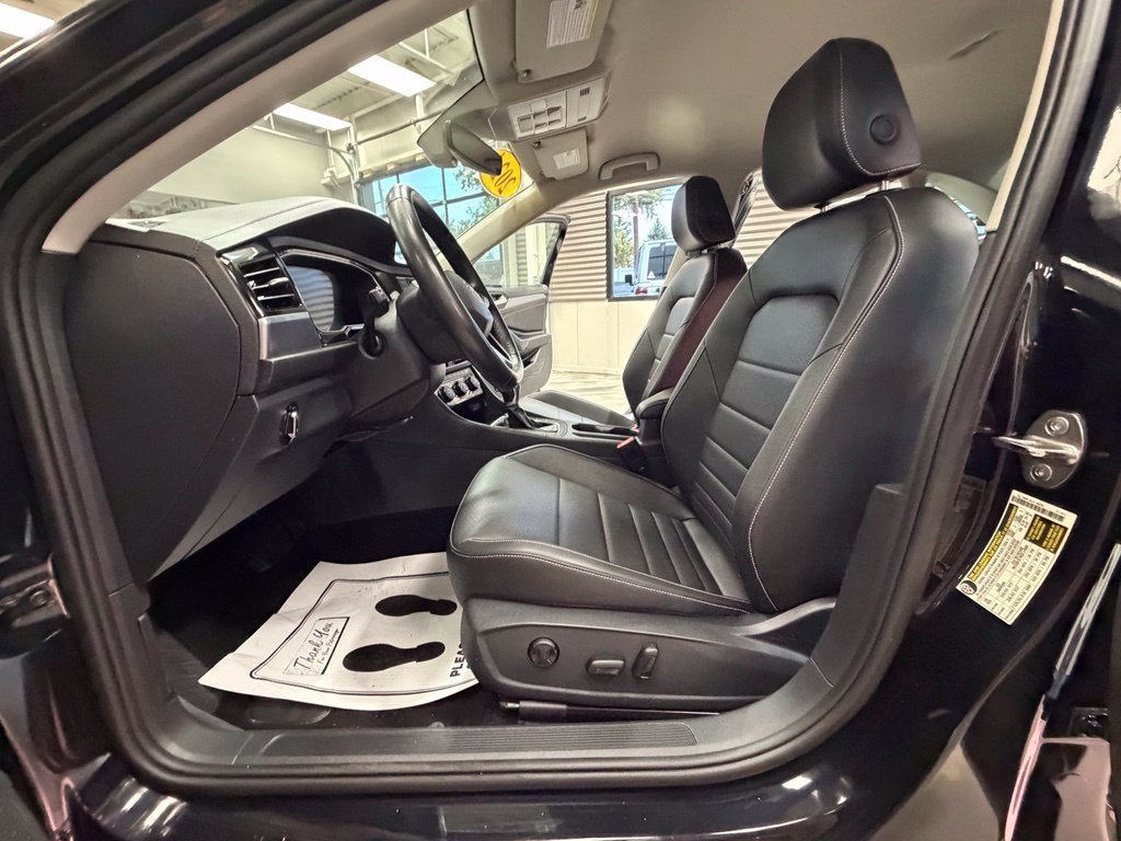 Used 2024 Volkswagen Jetta SE FWD image 53
