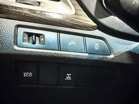 Used 2013 Hyundai Santa Fe Sport 2.0T image 14