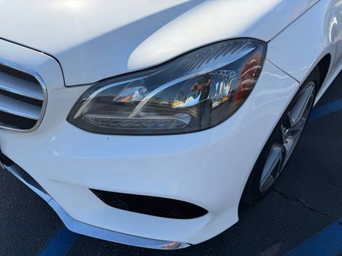 Used 2016 Mercedes-Benz E 350 Sedan w/ Premium Package image 4
