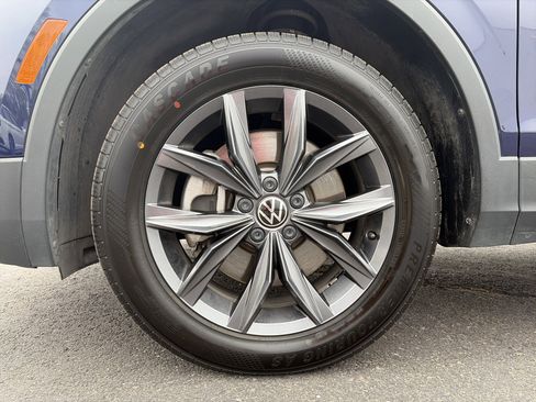 Used 2023 Volkswagen Tiguan SE image 11