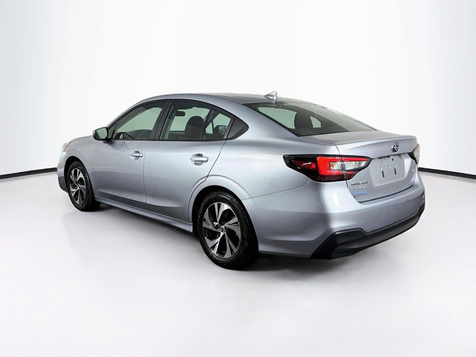 Used 2025 Subaru Legacy Premium AWD/4WD image 9