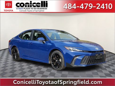 Certified 2025 Toyota Camry SE image 1