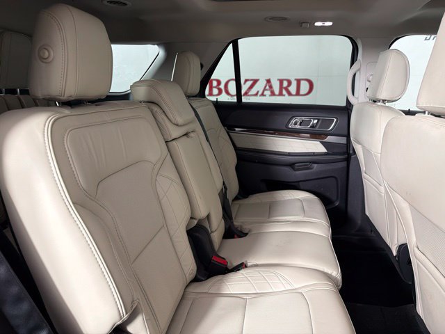 Used 2018 Ford Explorer Platinum AWD/4WD image 34