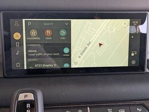 Used 2024 Land Rover Defender 110 S image 12