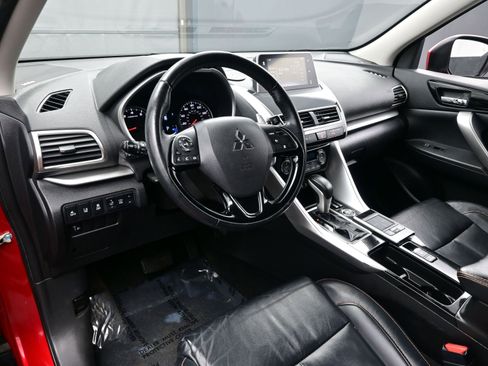 Used 2019 Mitsubishi Eclipse Cross SE image 11