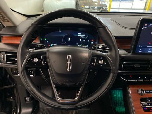 Used 2023 Lincoln Aviator Reserve w/ Equipment Group 201A image 19