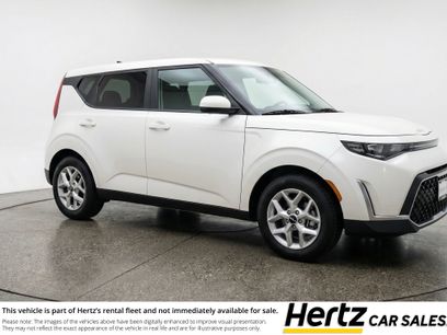 Used 2025 Kia Soul LX w/ LX Technology Package