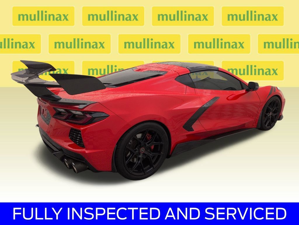 Used 2020 Chevrolet Corvette Stingray Premium Cpe w/ 3LT Preferred Equipment Group RWD image 3