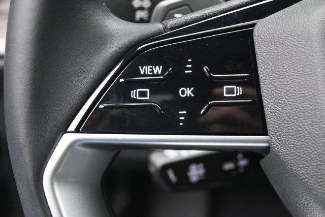 Used 2025 Audi Q5 Premium AWD/4WD image 16
