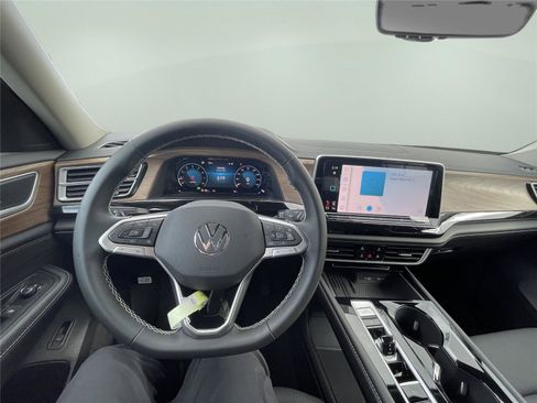 New 2026 Volkswagen Atlas SE AWD/4WD image 28