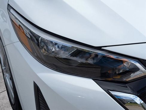 New 2025 Nissan Sentra S image 9