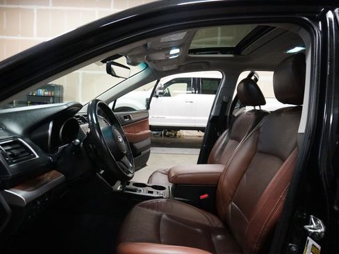 Used 2018 Subaru Outback 2.5i Touring w/ Popular Package #3 image 5