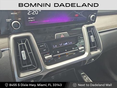 Used 2022 Kia Sorento S image 26