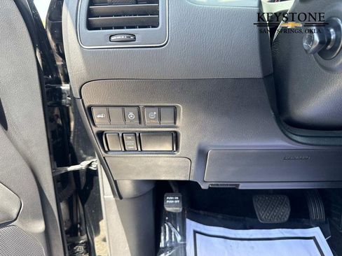 Used 2023 Nissan Armada SL w/ Midnight Edition Package image 16