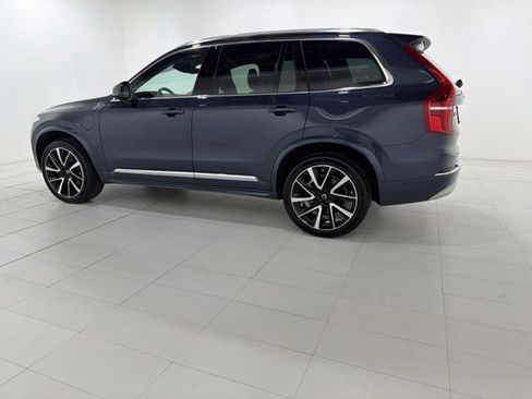 Used 2022 Volvo XC90 T8 Inscription Expression w/ Climate Package AWD/4WD image 2