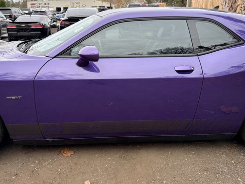 Used 2016 Dodge Challenger R/T Plus image 5