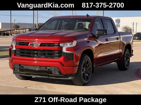 Used 2024 Chevrolet Silverado 1500 RST AWD/4WD image 9