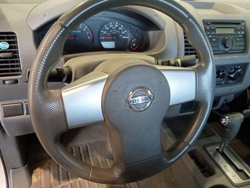 Used 2013 Nissan Frontier S image 13