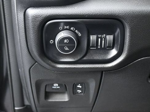 Used 2023 RAM 1500 Laramie RWD image 16