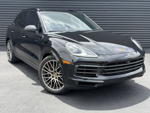 Certified 2023 Porsche Cayenne Platinum Edition AWD/4WD image 7