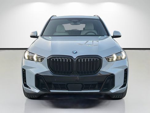 New 2026 BMW X5 xDrive50e w/ M Sport Package AWD/4WD image 8