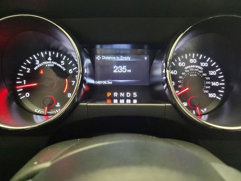 Used 2016 Ford Mustang Coupe image 23