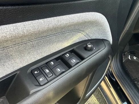 Used 2022 Jeep Compass Latitude w/ Convenience Group AWD/4WD image 17