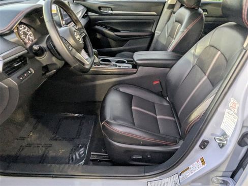 Used 2025 Nissan Altima 2.5 SR image 20