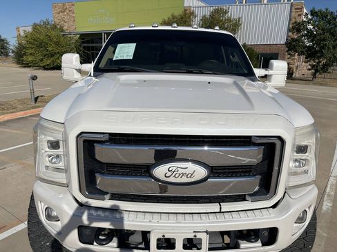 Used 2016 Ford F250 Lariat w/ Lariat Ultimate Package AWD/4WD image 9