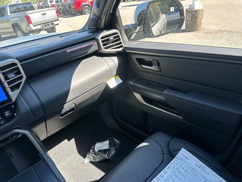 New 2026 Toyota Tundra Platinum AWD/4WD image 18