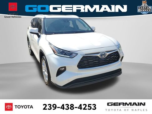 Used 2024 Toyota Highlander Limited image 4