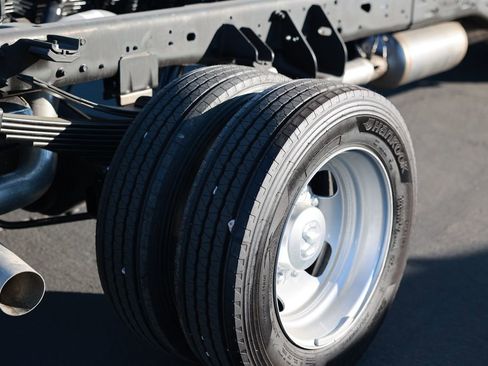 New 2026 RAM 5500 Tradesman w/ Chrome Appearance Group image 9