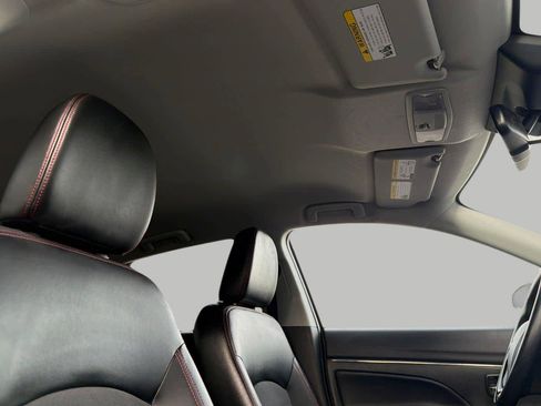 Used 2024 Mitsubishi Outlander Sport SE image 19