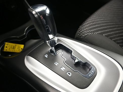 Used 2020 Dodge Journey SE w/ SE Popular Equipment Group image 21