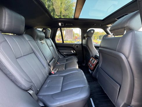 Used 2017 Land Rover Range Rover HSE image 44