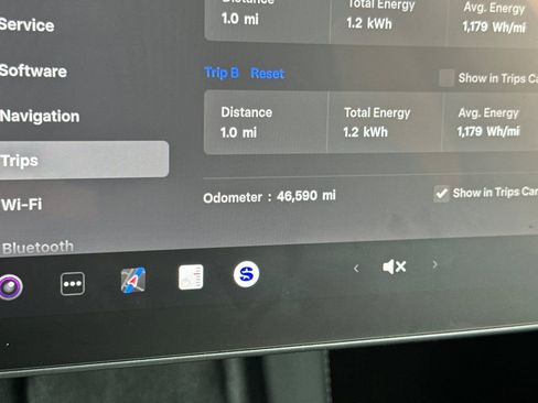 Used 2022 Tesla Model Y Performance image 29