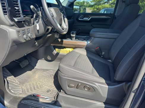 Used 2023 Chevrolet Silverado 1500 LT Trail Boss w/ Protection Package AWD/4WD image 10