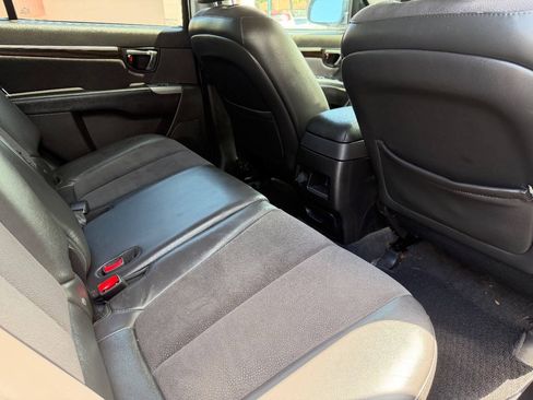 Used 2012 Hyundai Santa Fe SE w/ Premium Pkg 3 FWD image 11