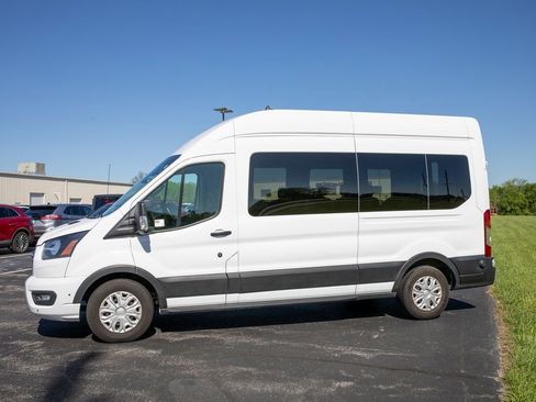 Used 2016 Ford Transit 350 XL image 4