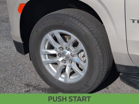 Used 2024 Chevrolet Tahoe LT RWD image 12