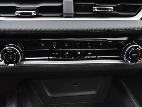 New 2026 Chevrolet Equinox LT w/ Safety and Technology Package image 28