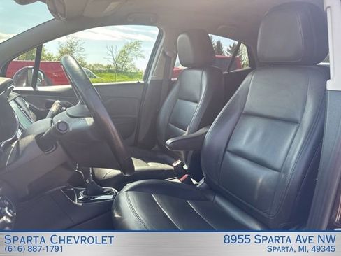 Used 2017 Buick Encore Essence FWD image 13